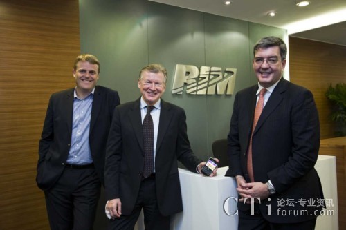 RIM��˾��̫�^(q��)�߼�������Urpo Karjalainen���� (�D��) �� RIM�Ї��^(q��)�����x������� (�D��) �� ��RIM�Ї��^(q��)�N�۸����ü恆̫�^(q��)���ϠI�N������Alex Lambeek���� (�D��)