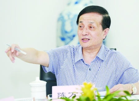 ȫ���˴�������������볣ί��ԭ�����f(xi��)����ϯ��f־